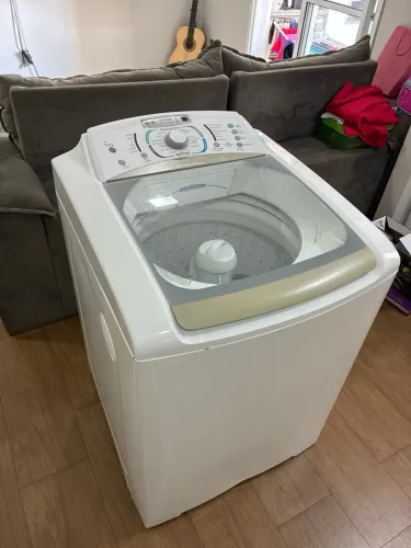 Máquina de Lavar Electrolux 15kg (LBU15) 220V - Leia o Anúncio
