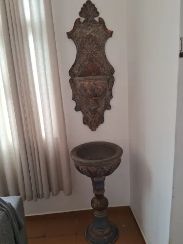 PIA BATISMAL E PORTA AGUA BENTA