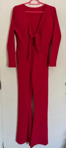 Macacão vermelho tamanho G