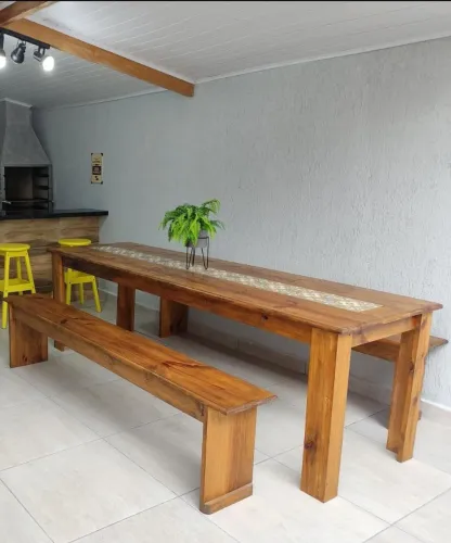MESA DE MADEIRA 2,5 METROS