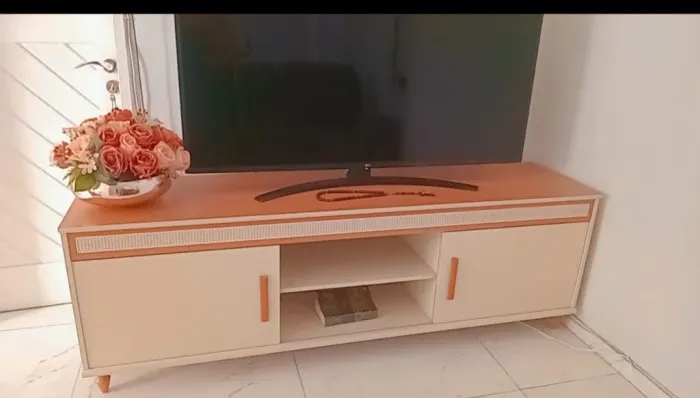 Vendo rack semi novo R$ 600.