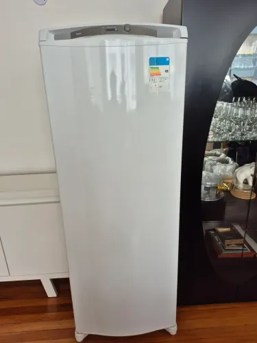 Freezer consul 246l/ 127v branco