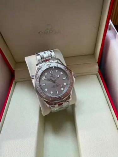 Omega Seamaster - Linha premium.