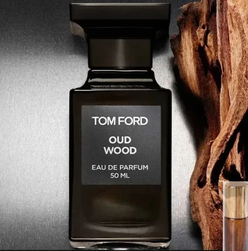 perfume oud wood tom ford compartilhável 5ml