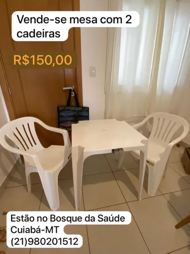 Mesa plástico 2 com cadeiras