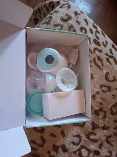 Vendo bomba estratora de leite marca fisher and price usada uma única vez.