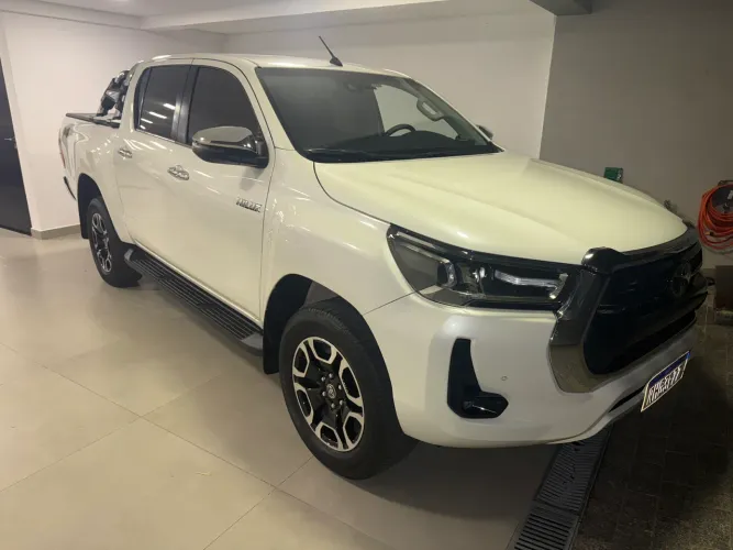 Toyota Hilux CD SRX 4X4 2.8 TDI 16V Diesel Aut. 2021