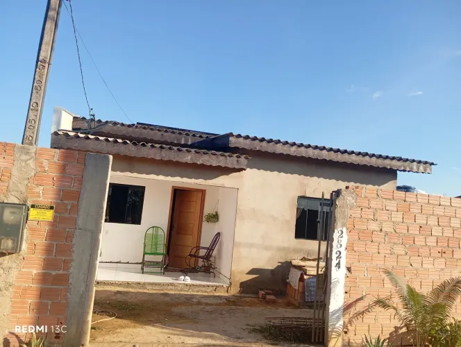 Vende-se casa
