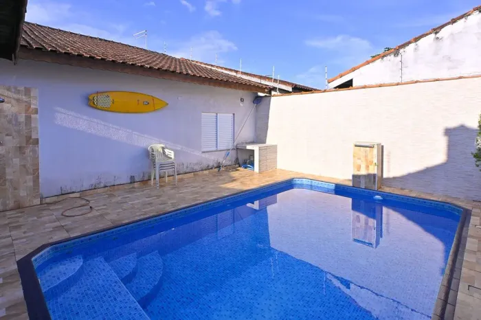 Casa à Venda em Jardim Casablanca, Peruíbe - SP