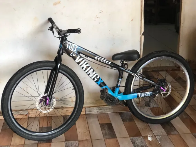 Viking tuff 25