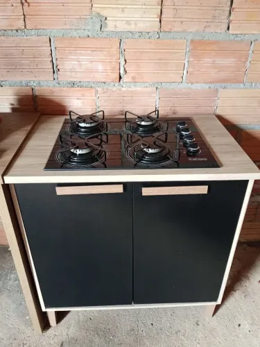Mesa de PDF,em ótimo estado.
