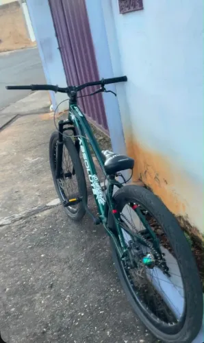 vende se absolute brutus