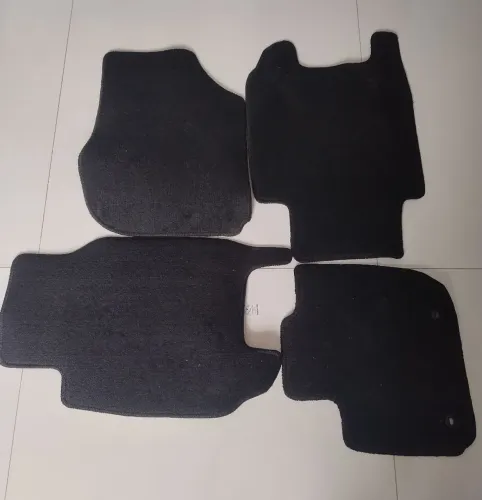 Jogo tapetes para carro