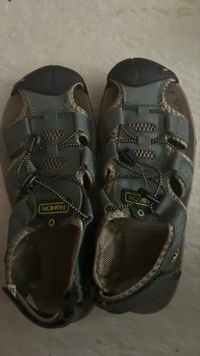 Sandália masculina Fashion nr. 39 sem uso