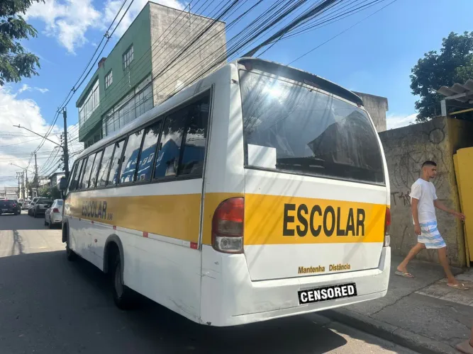 Venda de ônibus escolar 32 lugares 