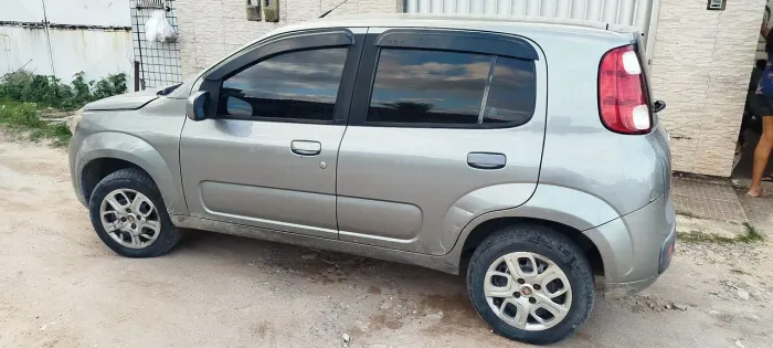 Fiat Uno Vivace Celeb. 1.0 EVO F.flex 8V 5P 2014
