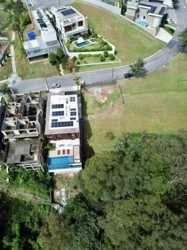LOTE A VENDA NO RESIDENCIAL CAMPOS DO CONDE 924M² DECLIVE VISTA PERMANENTE PARA MATA