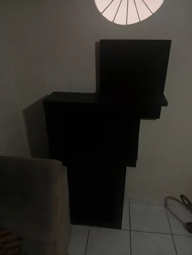 Vende-se rack semi-novo