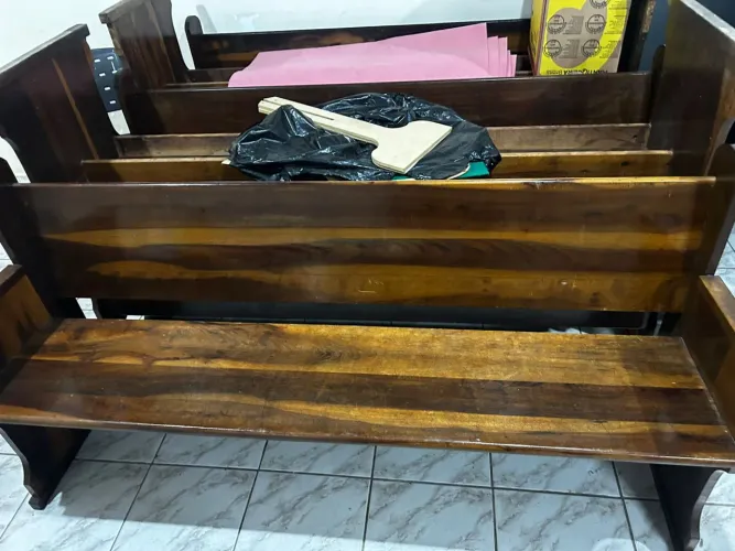 Banco de igreja