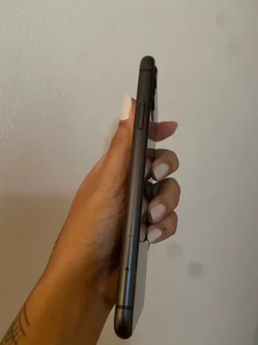 iPhone 11 única dona 64gb c caixa 