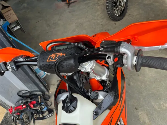Moto ktm 350 exc-f 350 com 58 horas único  !!