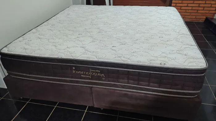 Cama box king 2,03x1,93 higienizada