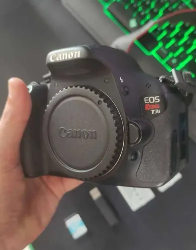 Canon t3i kit sem lente 