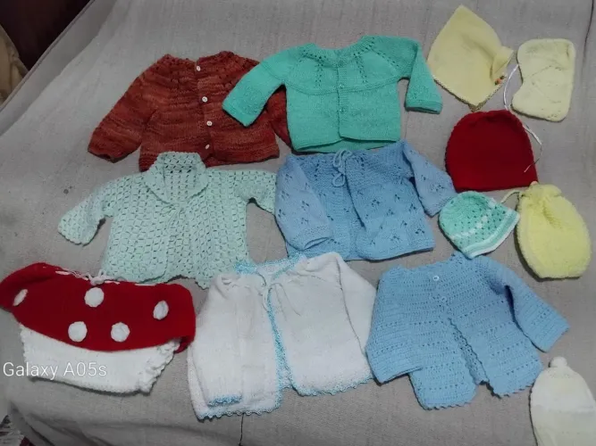 Lote de roupinhas de Lâ para bebês