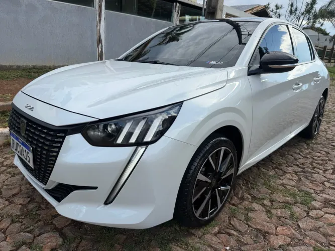Peugeot 208 Griffe 1.6 Flex 16V 5P Aut. 2022
