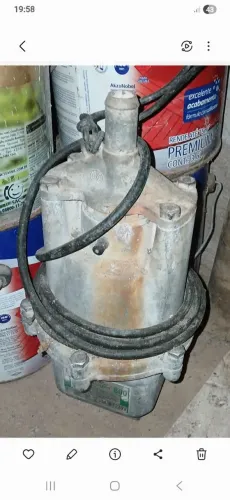 Vende se bomba d'água
