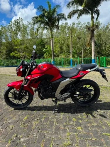 Yamaha Fazer FZ25 2022 Vermelha - Impecável / Abaixo da FIPE!