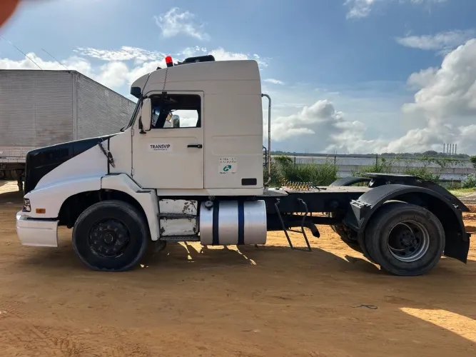 Caminhão Volvo 1998