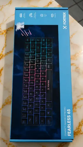 TECLADO GAMER FORTREK FEARLESS 65 - COMPACTO + RGB