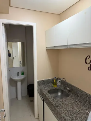 Sala comercial no Eliza Miranda Mall C/ divisórias e mais