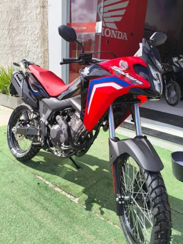 XRE SAHARA RALLY À PRONTA ENTREGA