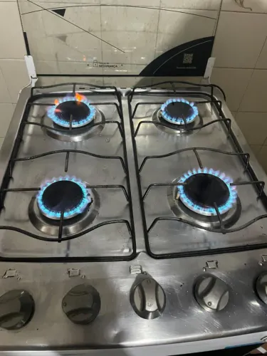 Fogão funciona perfeitamente !