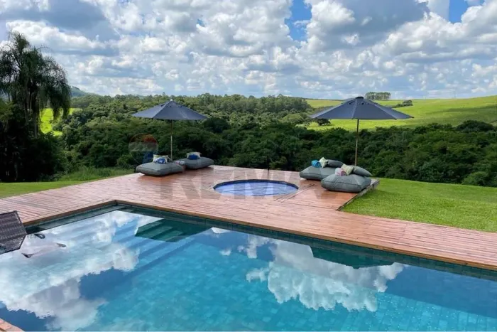 Chácara de Alto Padrão em Condomínio fechado de Joaquim Egídio  20.000m², 2 Casas, Piscina