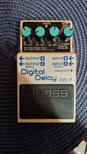 Pedal boss dd7