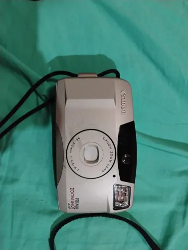 Câmera Canon zoom shot