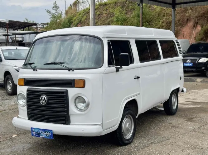 Volkswagen Kombi Furgão 2012