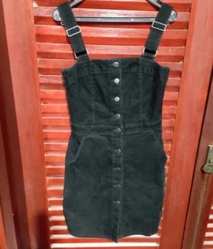 Vestido Gap estilo jardineira P