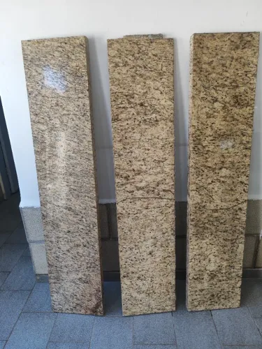 3 Peças de Granito Santa Cecília 1,45cm x 30cm - Polidas p/ Bancada