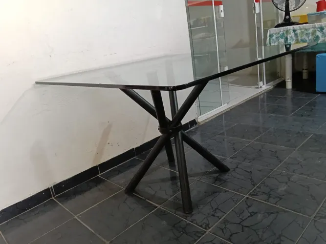 Mesa de Vidro 115x110cm<br>(15mm de espessura)