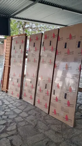Porta SemiOca Jatobá Schilindwein Lisa