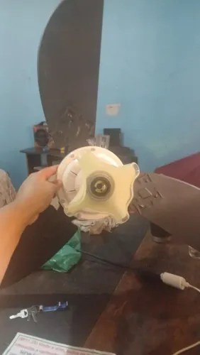 Ventilador de teto so estala nao uso mais
