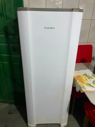 Vender uma geladeira Semino