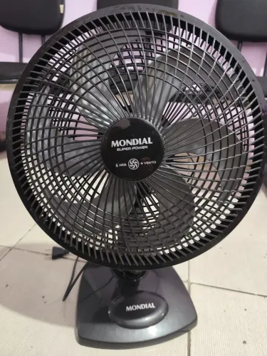 Ventilador mondial 127 V em ótimo estado