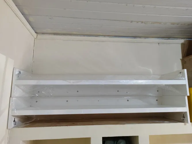 Vendo material de loja completo. Em MDF