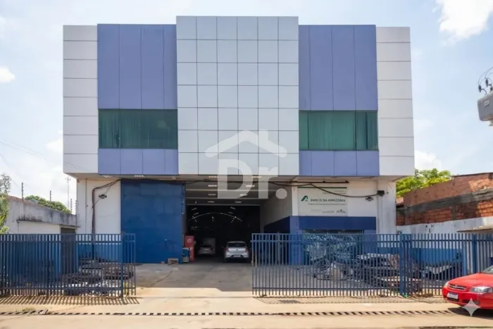 Galpão Comercial de Alto Padrão para ALUGAR em Capanema-PA, Igrejinha: 13 Salas, 5 Banheir