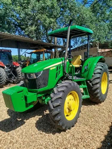 Trator John Deere 5080e 4x4 2021